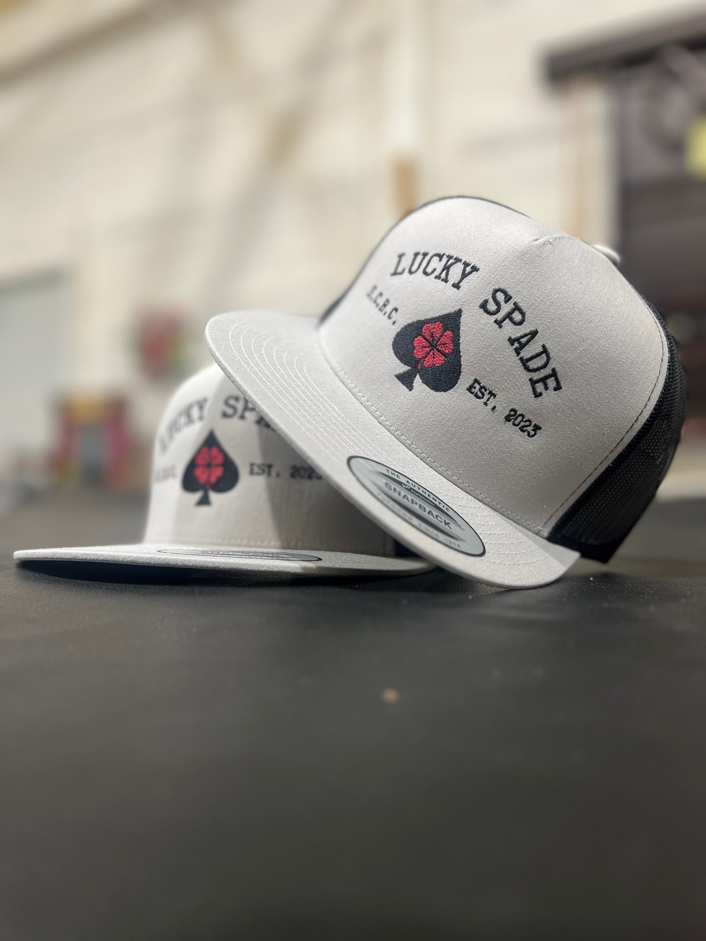 Lucky Spade Silver/Black