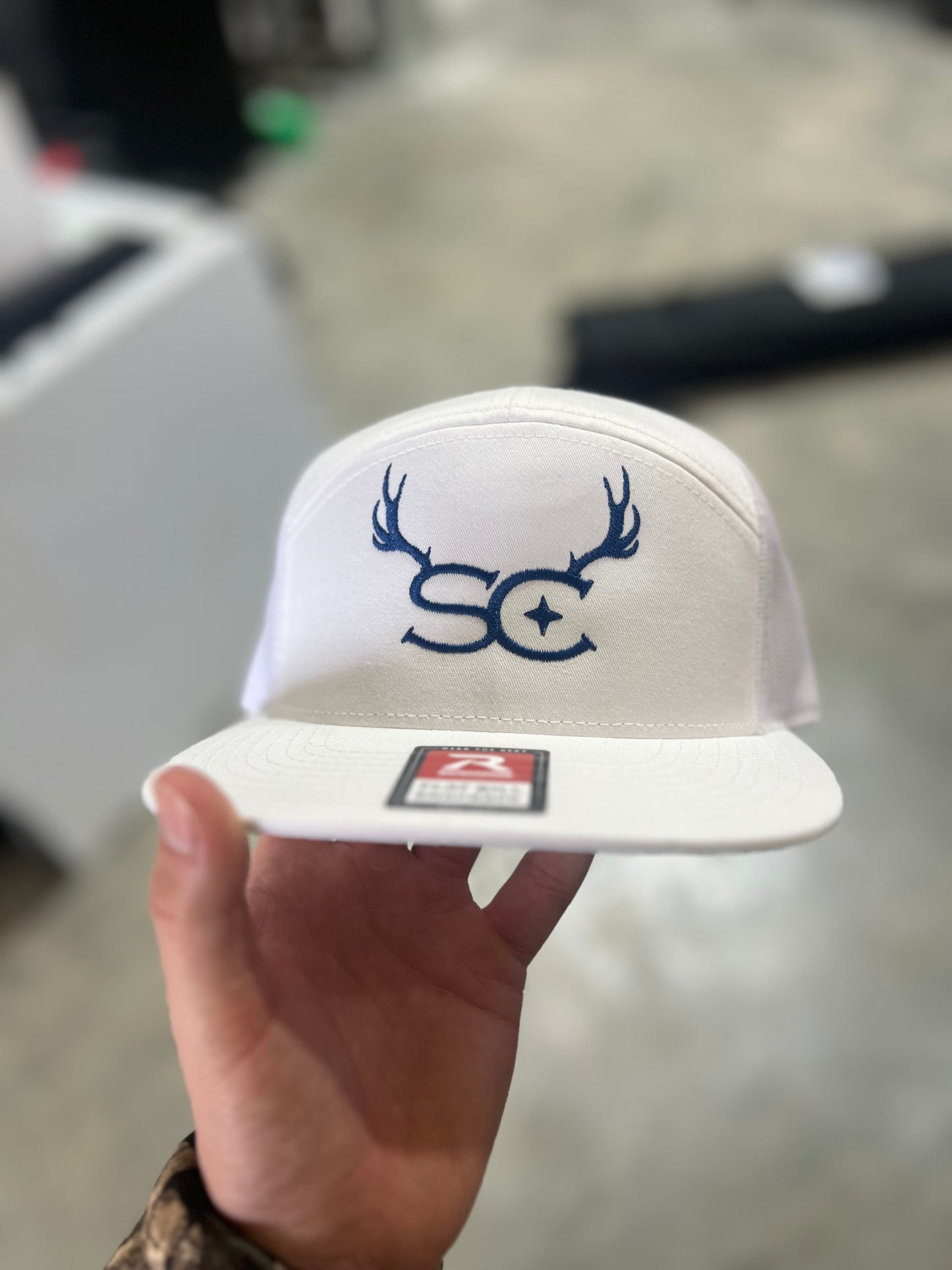 Southern Stag - Navy & White