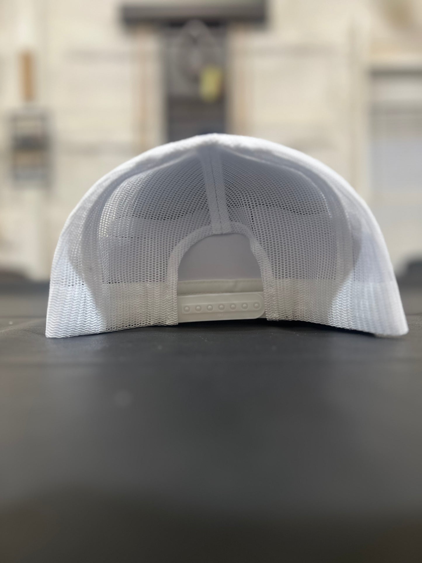 Lucky Spade Black/White