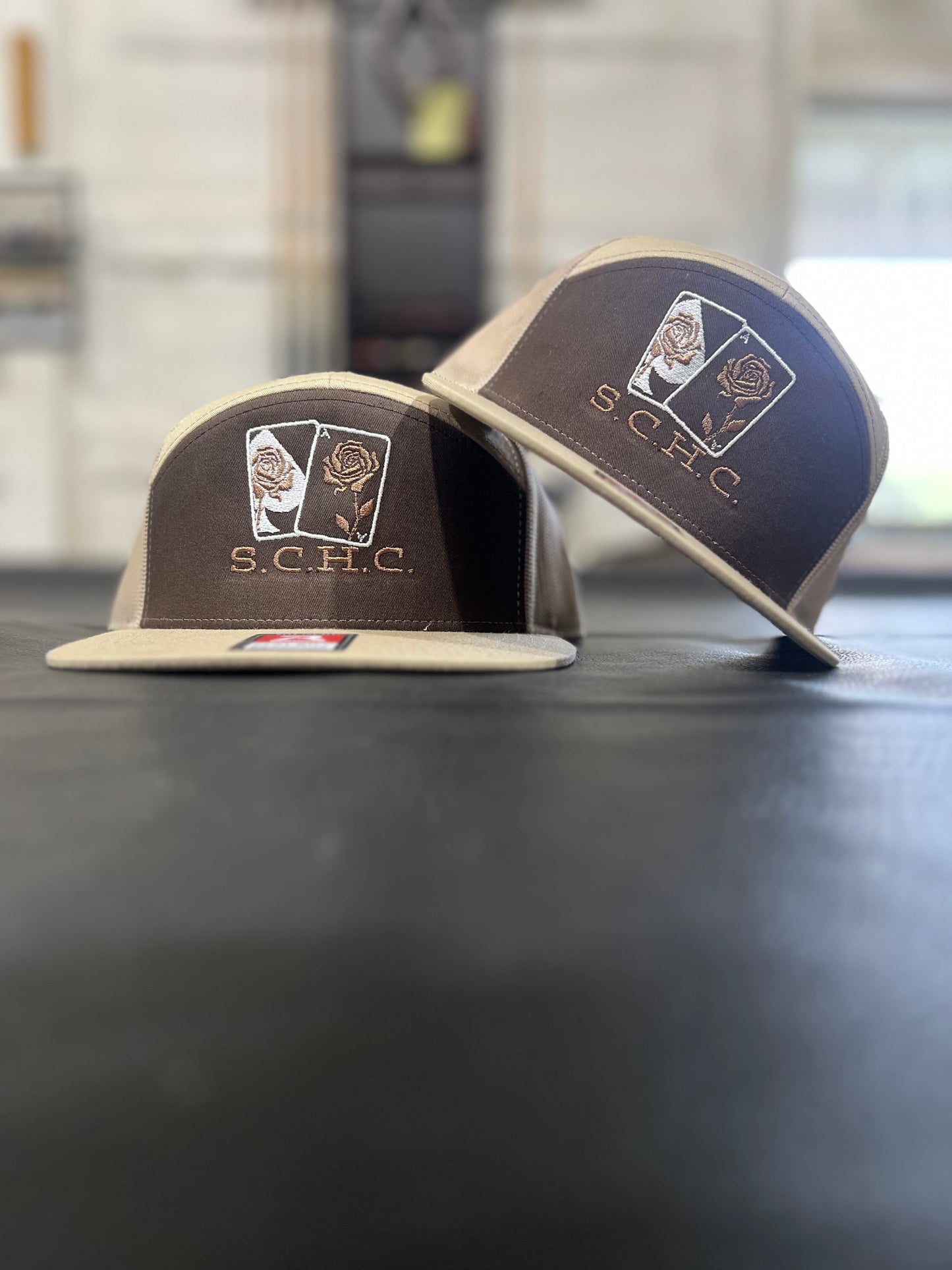Aces & Roses Brown/Khaki